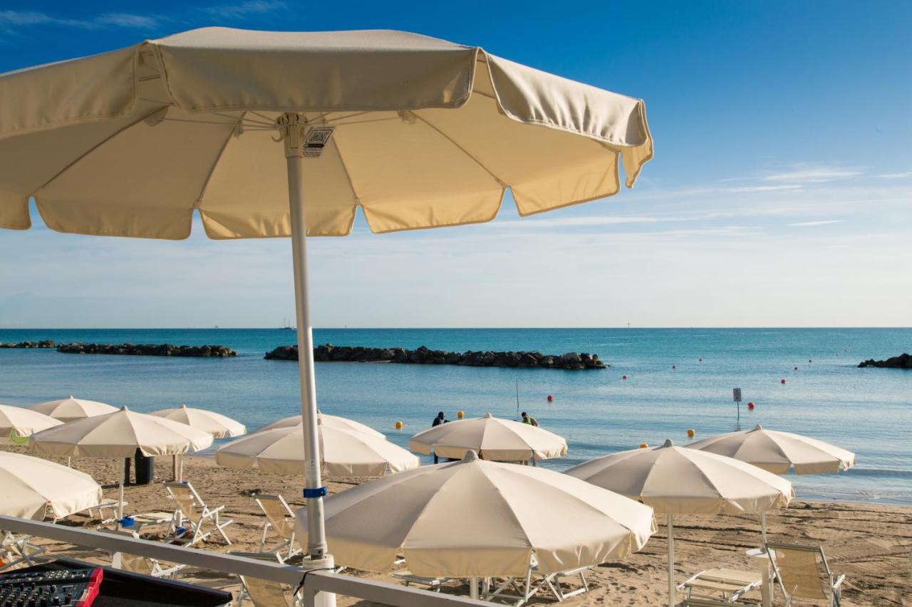 Hotel Duca Degli Abruzzi Montesilvano Marina Exterior foto