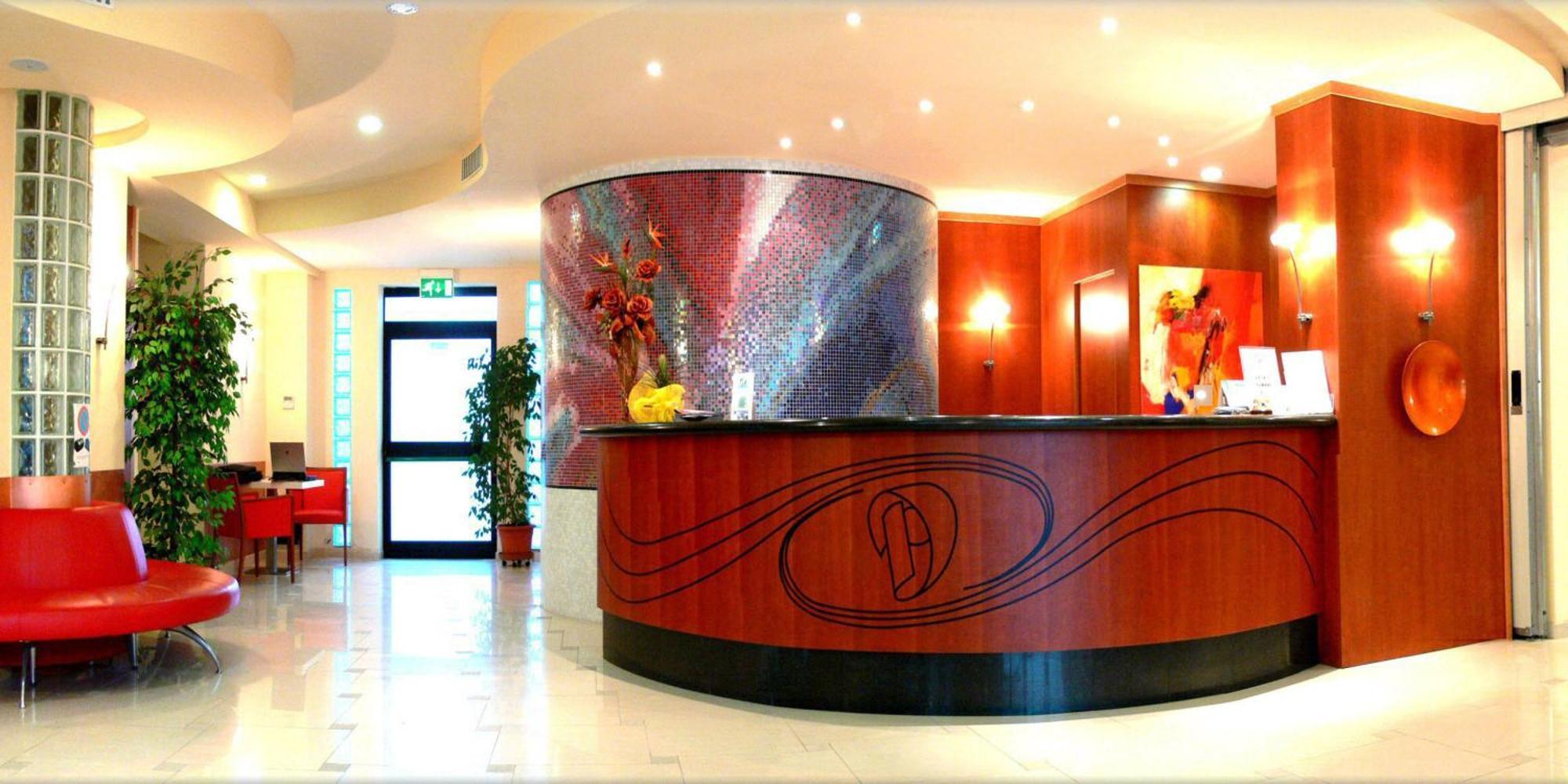Hotel Duca Degli Abruzzi Montesilvano Marina Exterior foto